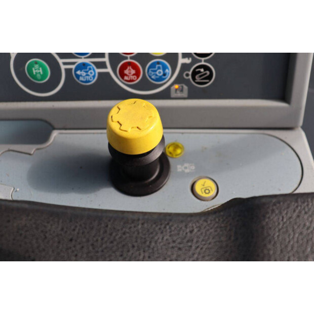 نيو هولاند T7.270AC-46700983