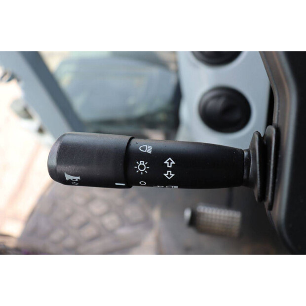 نيو هولاند T7.270AC-46700996