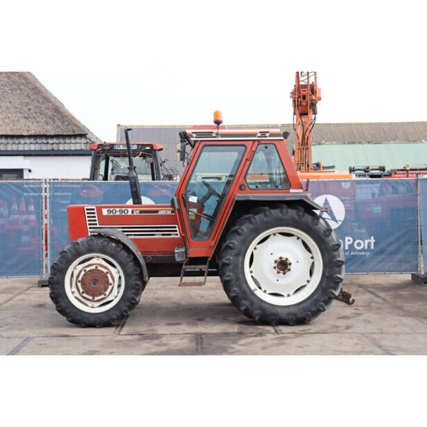 1986 فياتاغري 90-90 DT-46701051