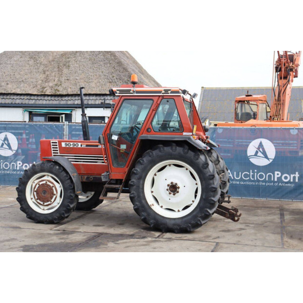 1986 فياتاغري 90-90 DT-46701052