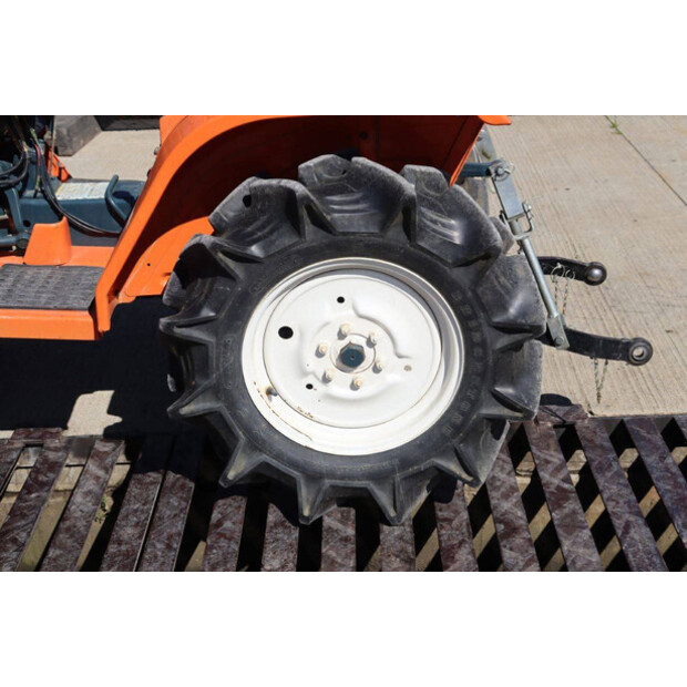 كوبوتا B1402DT-46701963