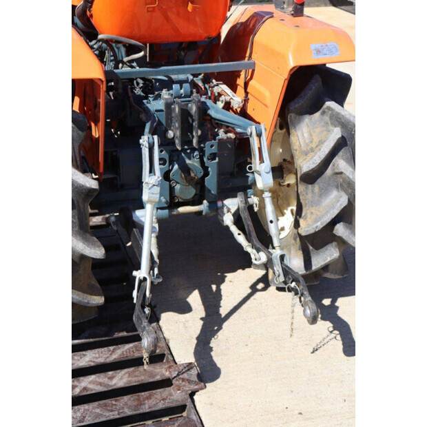 كوبوتا B1402DT-46701964