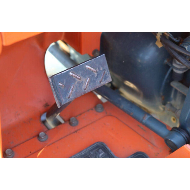 كوبوتا B1402DT-46701972