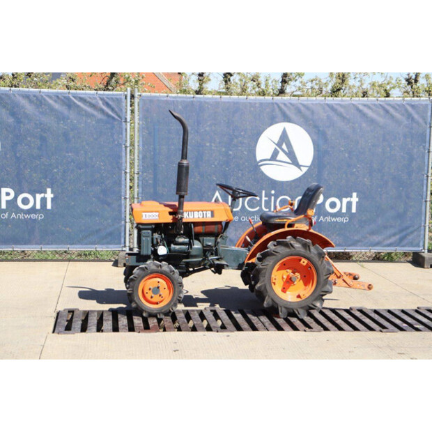 KUBOTA B5000-46702018