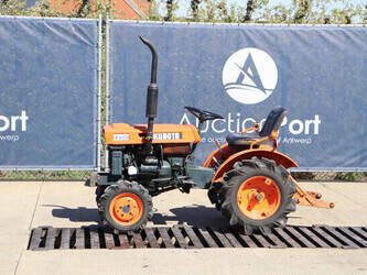 Image for TRACTORS KUBOTA B5000