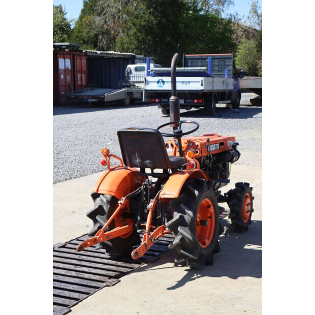 KUBOTA B5000-46702023