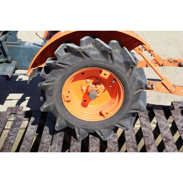 KUBOTA B5000-46702031