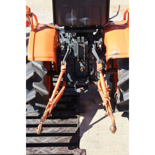 KUBOTA B5000-46702033