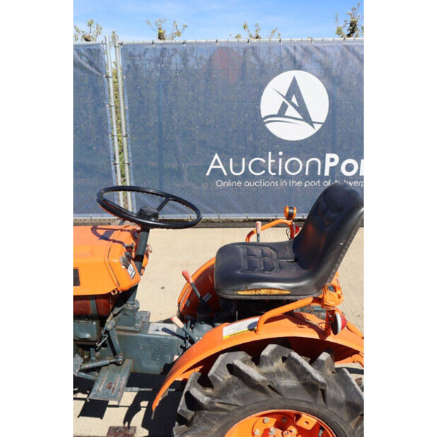 KUBOTA B5000-46702037