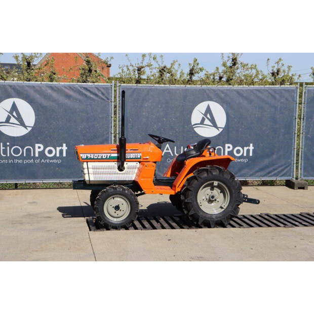 كوبوتا B1402DT-46702230