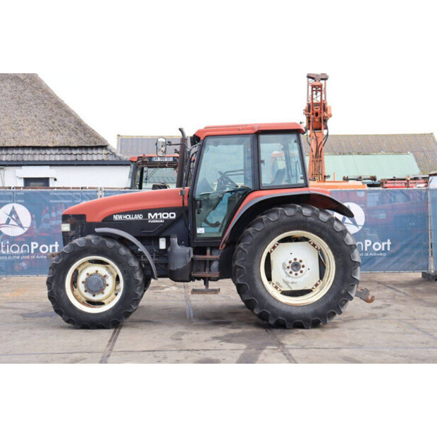 1998 New Holland M100DT-46702265