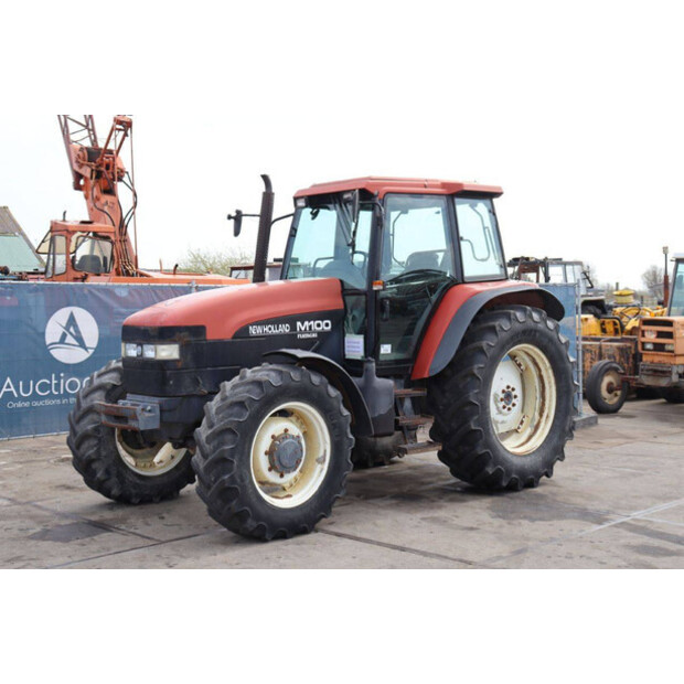 1998 New Holland M100DT-46702272