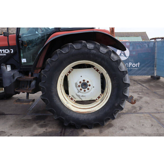 1998 New Holland M100DT-46702279