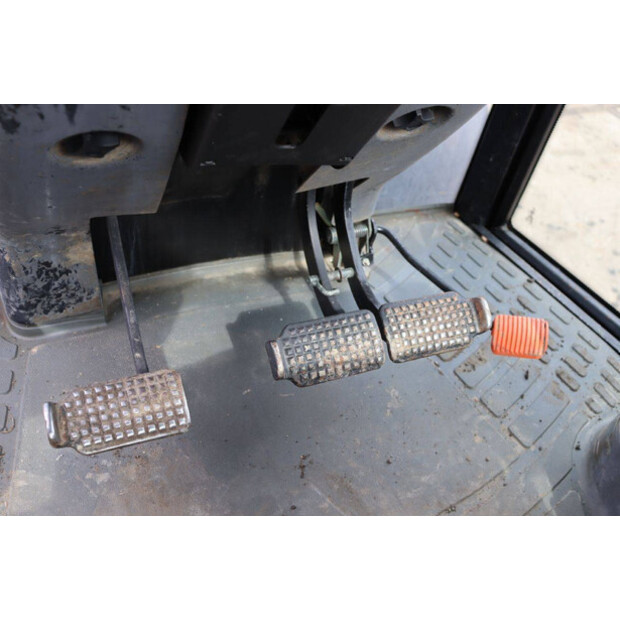 1998 New Holland M100DT-46702294