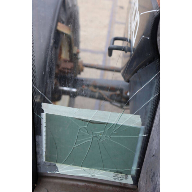 1998 New Holland M100DT-46702319