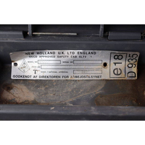 1998 New Holland M100DT-46702320