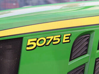 2023-john-deere-5075e-1444202-46702480