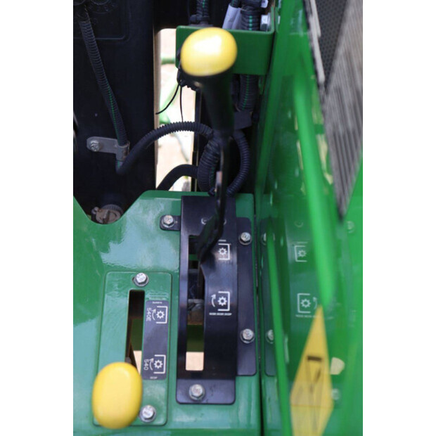 2023 JOHN DEERE 5075E-46702502