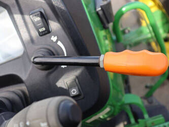 2023-john-deere-5075e-1444202-46702512