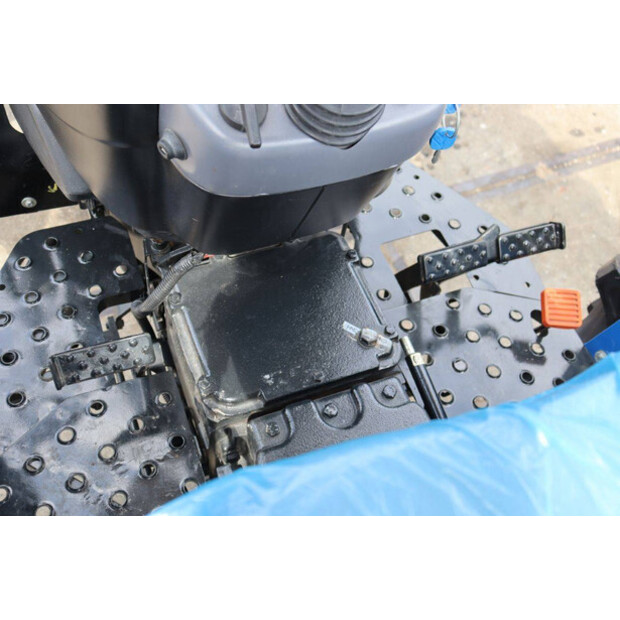 New Holland TT75-46702600