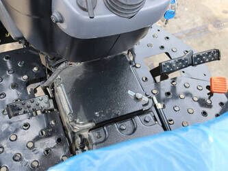 new-holland-tt75-46702600