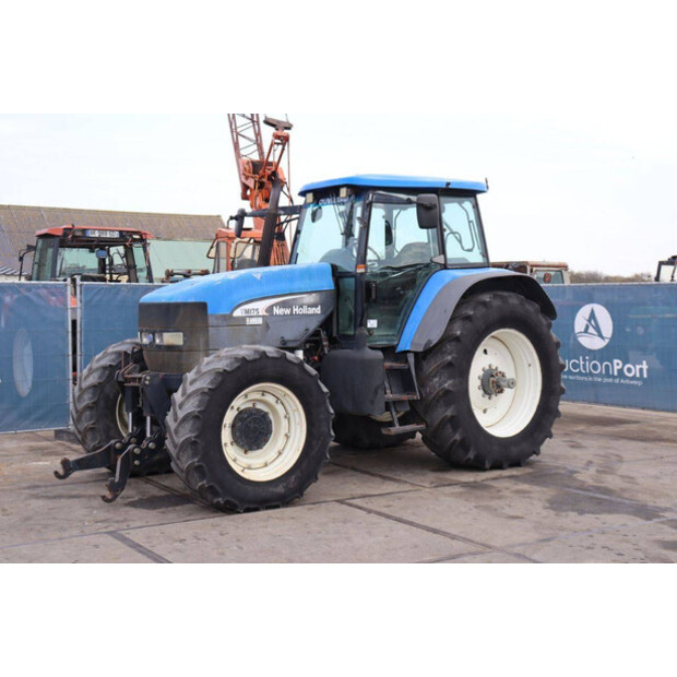 2004 New Holland TM175-46702623
