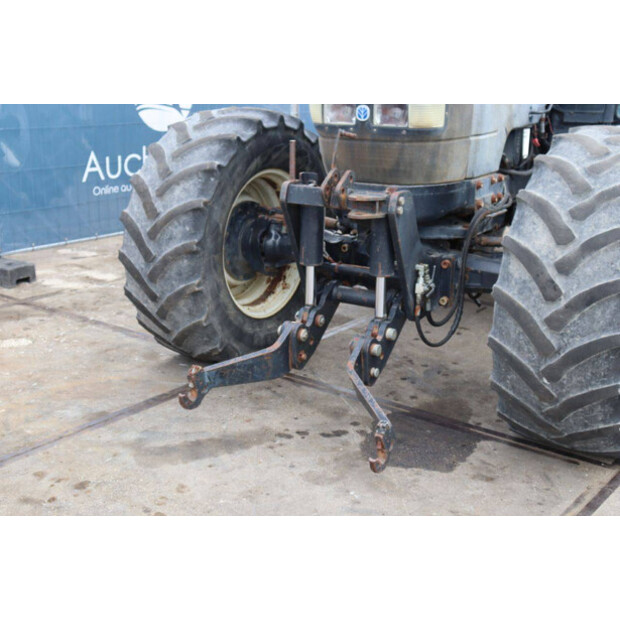 2004 New Holland TM175-46702626