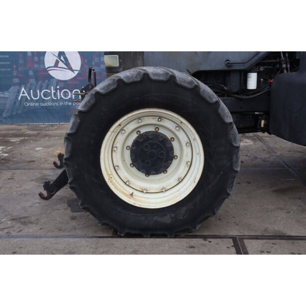 2004 New Holland TM175-46702632