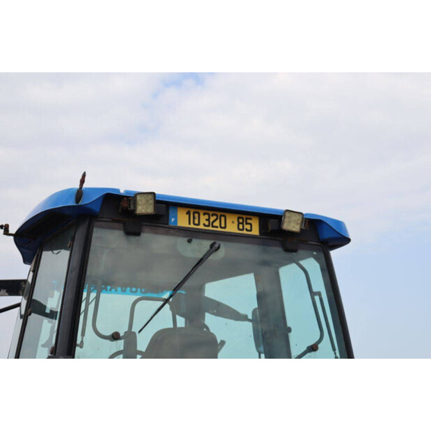 2004 New Holland TM175-46702635