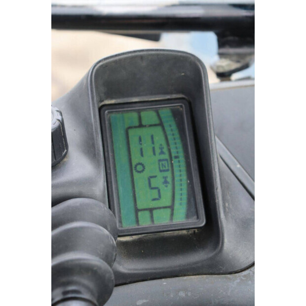 2004 New Holland TM175-46702661