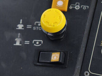 2004-new-holland-tm175-1444205-46702662