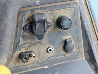 2004-new-holland-tm175-1444205-46702665