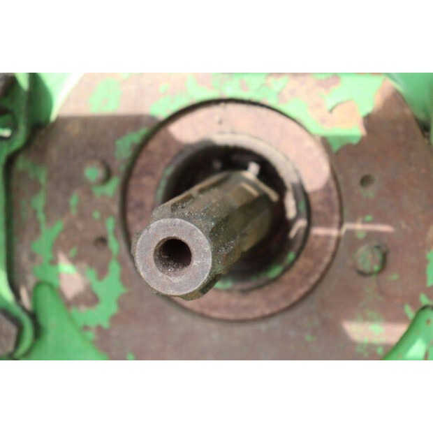 2013 JOHN DEERE 6100-46702705