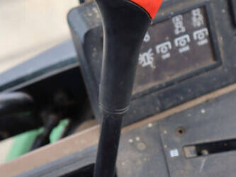 2013-john-deere-6100-46702714