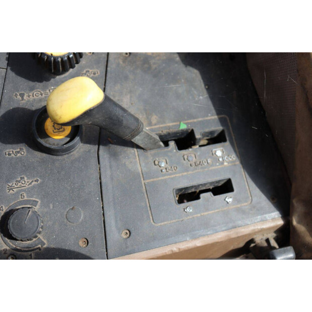 2013 JOHN DEERE 6100-46702720