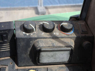 2013-john-deere-6100-46702721