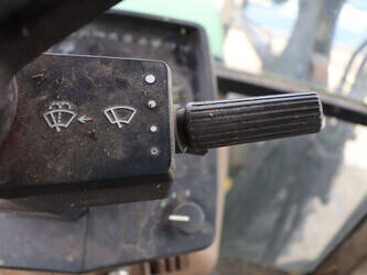 2013-john-deere-6100-46702725