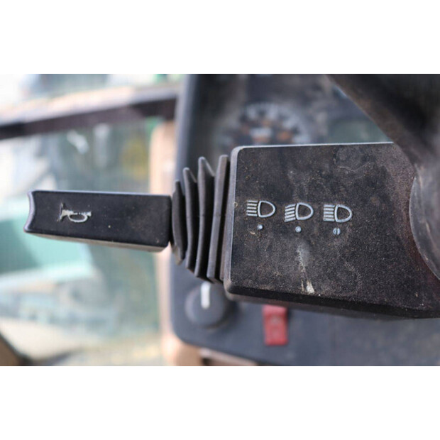 2013 JOHN DEERE 6100-46702726