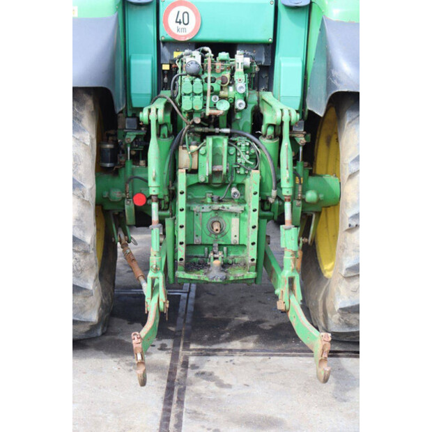 2003 جون دير 6920S-46702752