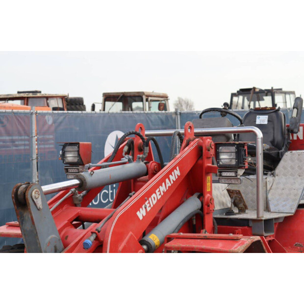 2001 Weidemann 4004-46702836