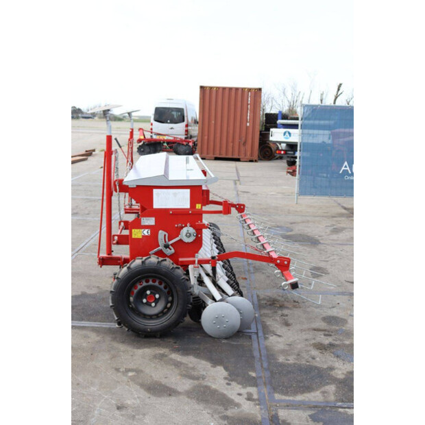 2021 إي بي S 107-46702886