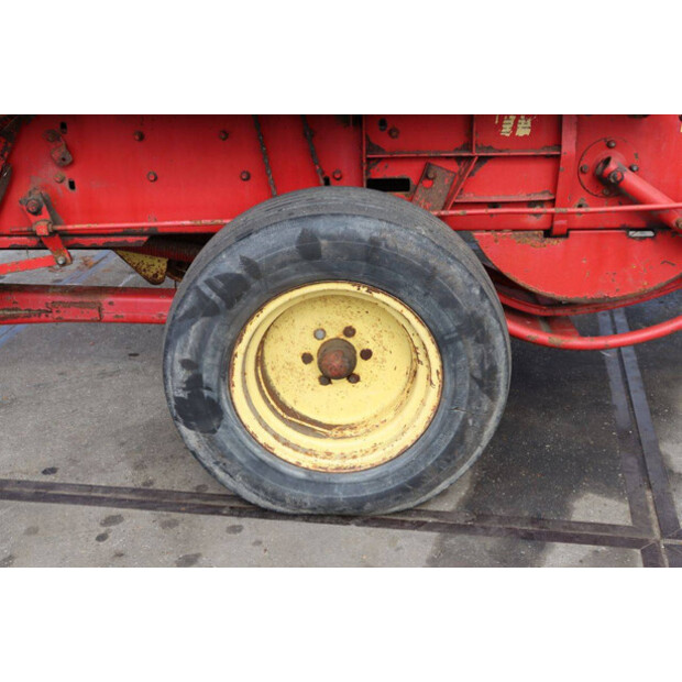 نيو هولاند Super Hayliner 276-46702915