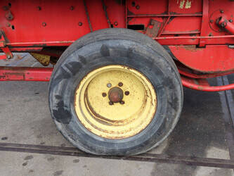 new-holland-super-hayliner-276-46702915