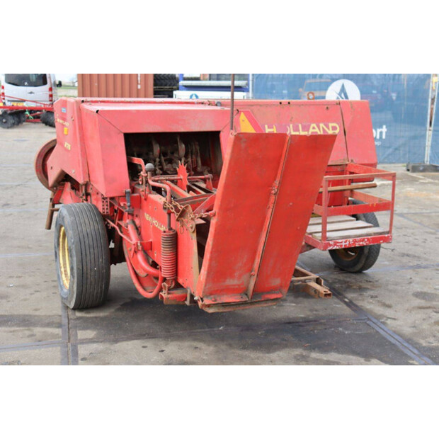 نيو هولاند Super Hayliner 276-46702916