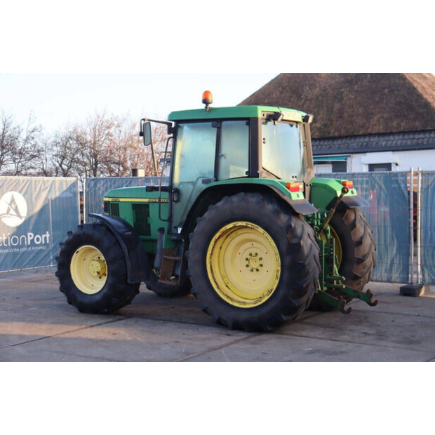 2000 جون دير 6210-46702923