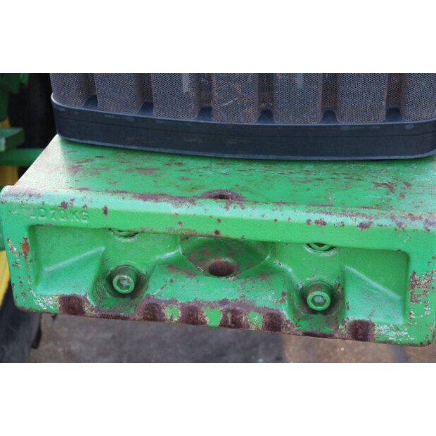 2000 جون دير 6210-46702932