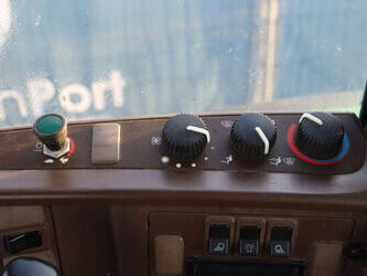 2000-john-deere-6210-1444213-46702957