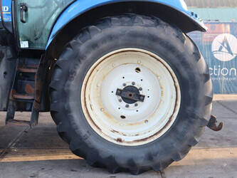 2011-new-holland-t7-210-1444214-46702984