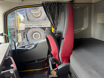 2014-volvo-fh460-1444218-46703565