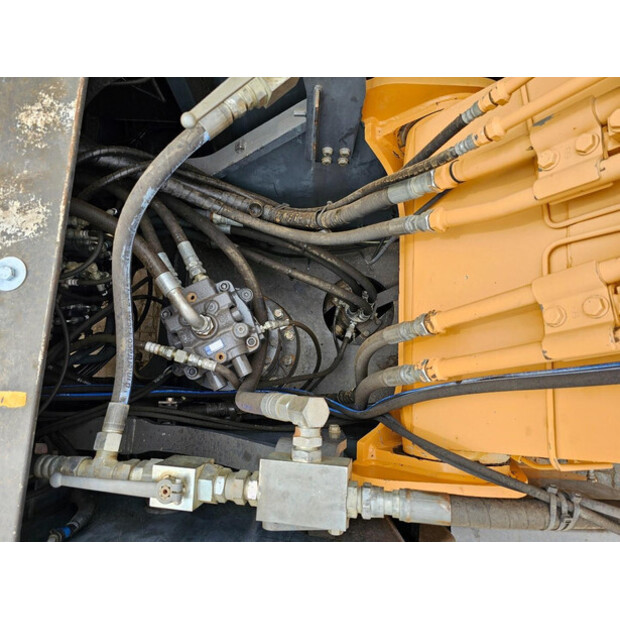 2011 CASE CX210B-46703593